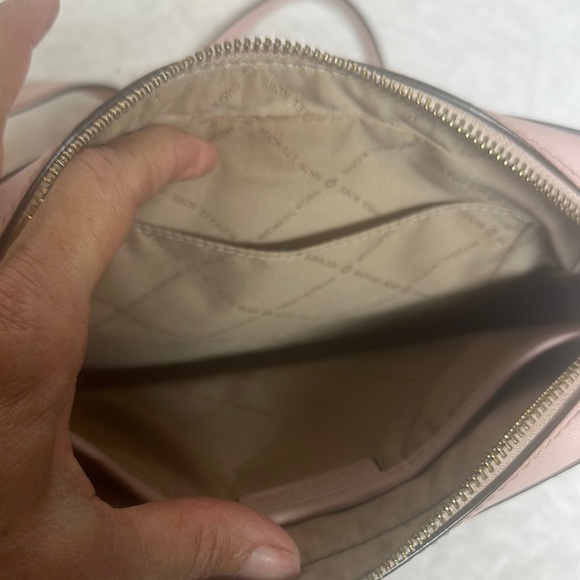 Michael Kors Pink Crossbody Bag with Structured Design - Picture 13 of 16